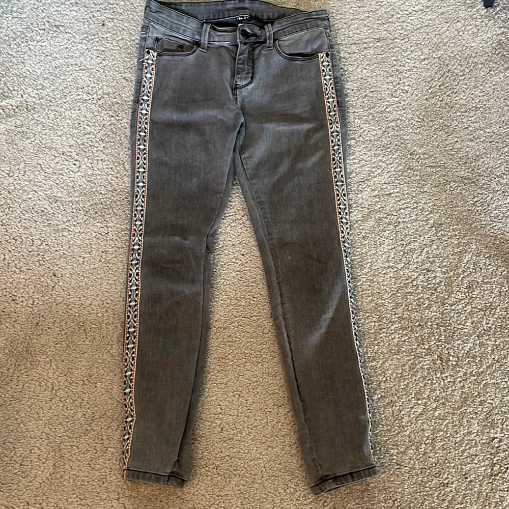 Stretchy jeans - 28w and 27 L